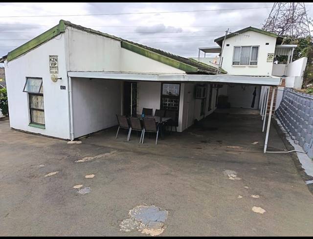 4 BEDROOM HOUSE FOR SALE IN HILLGROVE